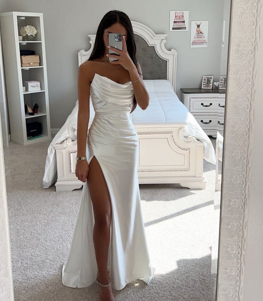 Дамска рокля от сатен 501/3