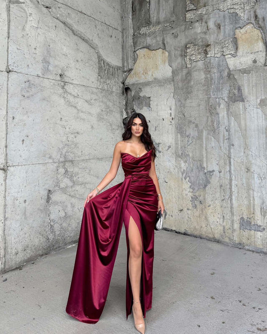 Дамска рокля от сатен 503/5