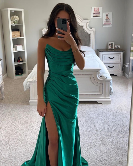 Дамска рокля от сатен 501/4